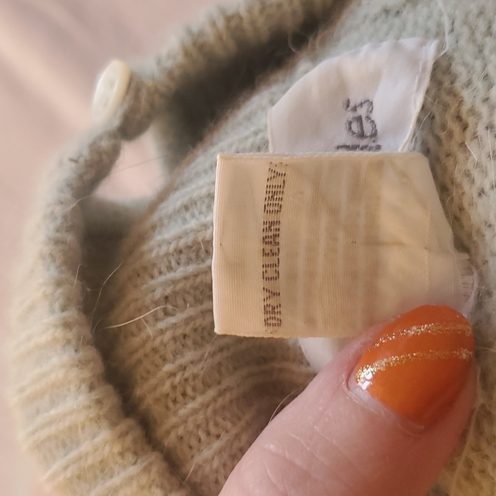 JH Collectibles 90%‎ Lambswool & Angora Turtleneck Sleeveless Sz. S Sweater - Picture 7 of 10